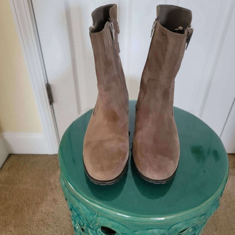 Womans boots